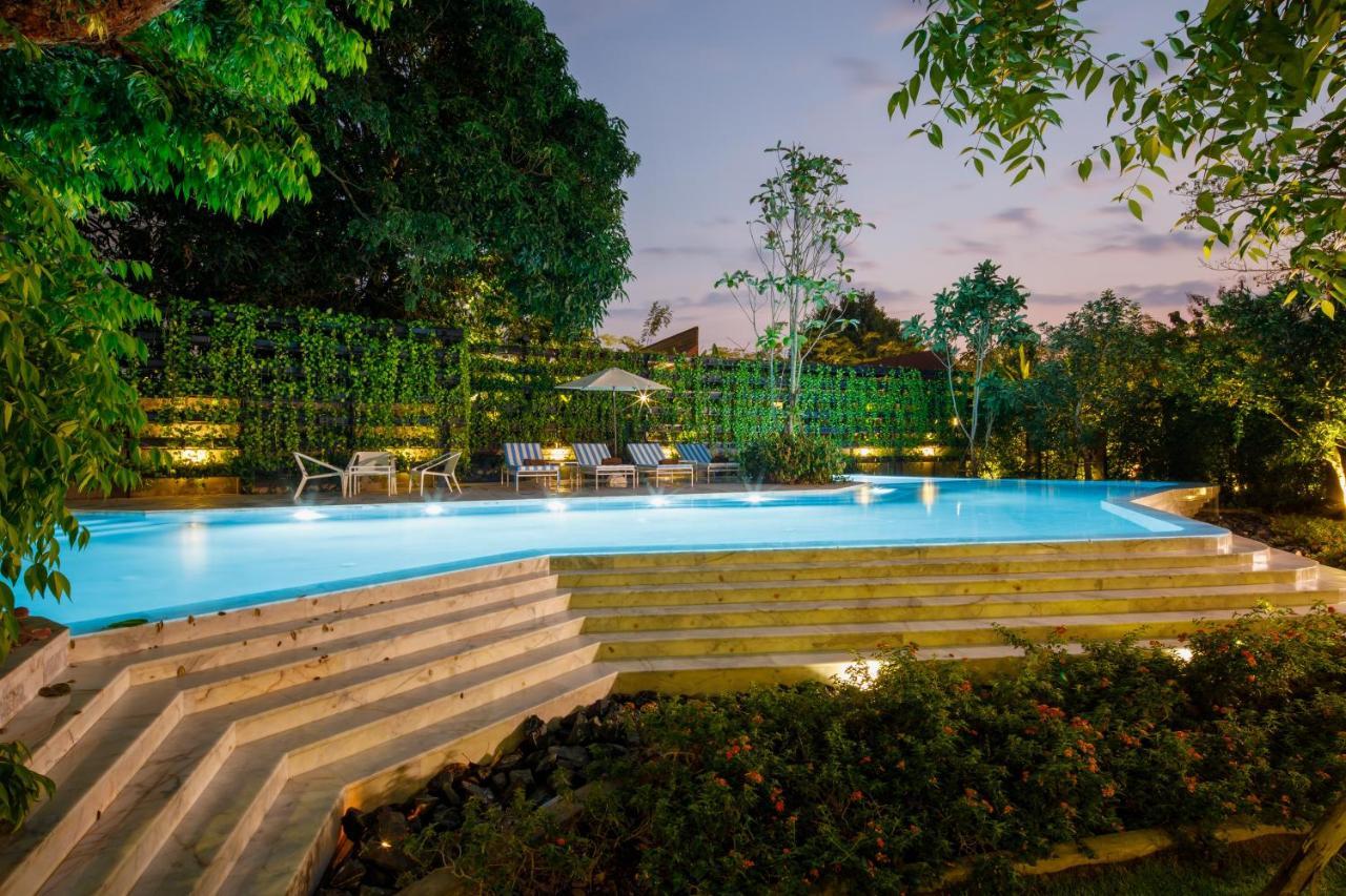 Parc Borough City Resort -Sha Extra Plus Chiang Mai Exterior photo
